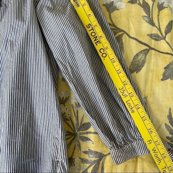 Abercrombie and Fitch Blue and White Striped Off Shoulder Top - Medium - Picture 9 of 10